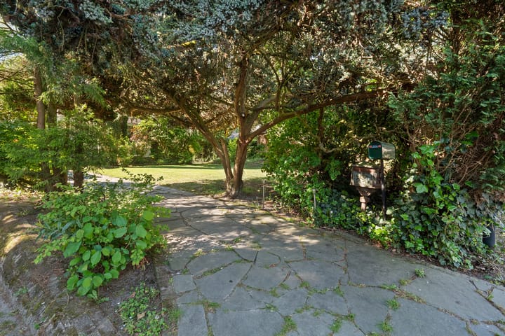 Photo 36 of Sint Nikolaasstraat 14