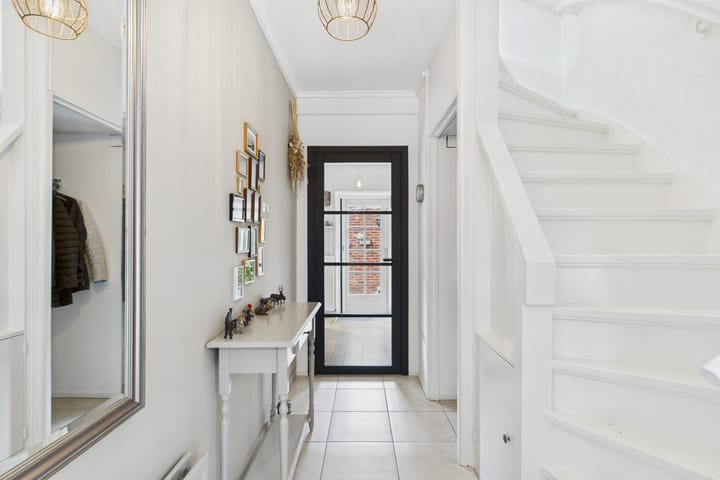 Foto 8 van Hobbemastraat 15