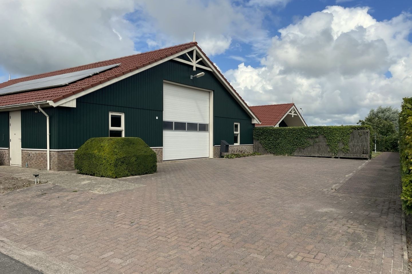 View photo 3 of De Wjuk 9