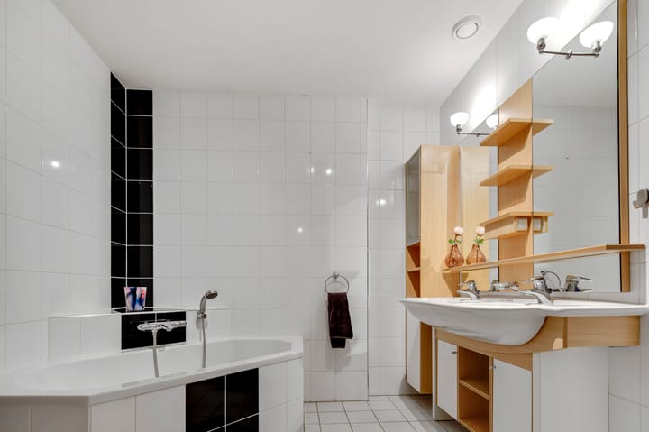 Photo 31 of De Regent 202