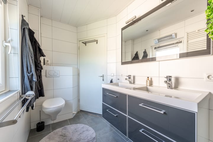 Photo 28 of Mercuriuslaan 15