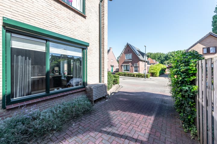 Photo 39 of Mercuriuslaan 15