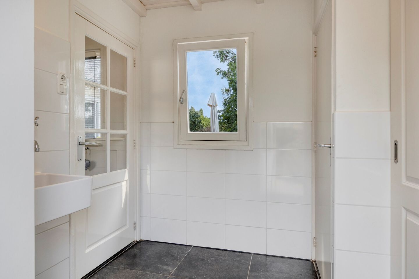 Foto 29 van Moerseweg 4