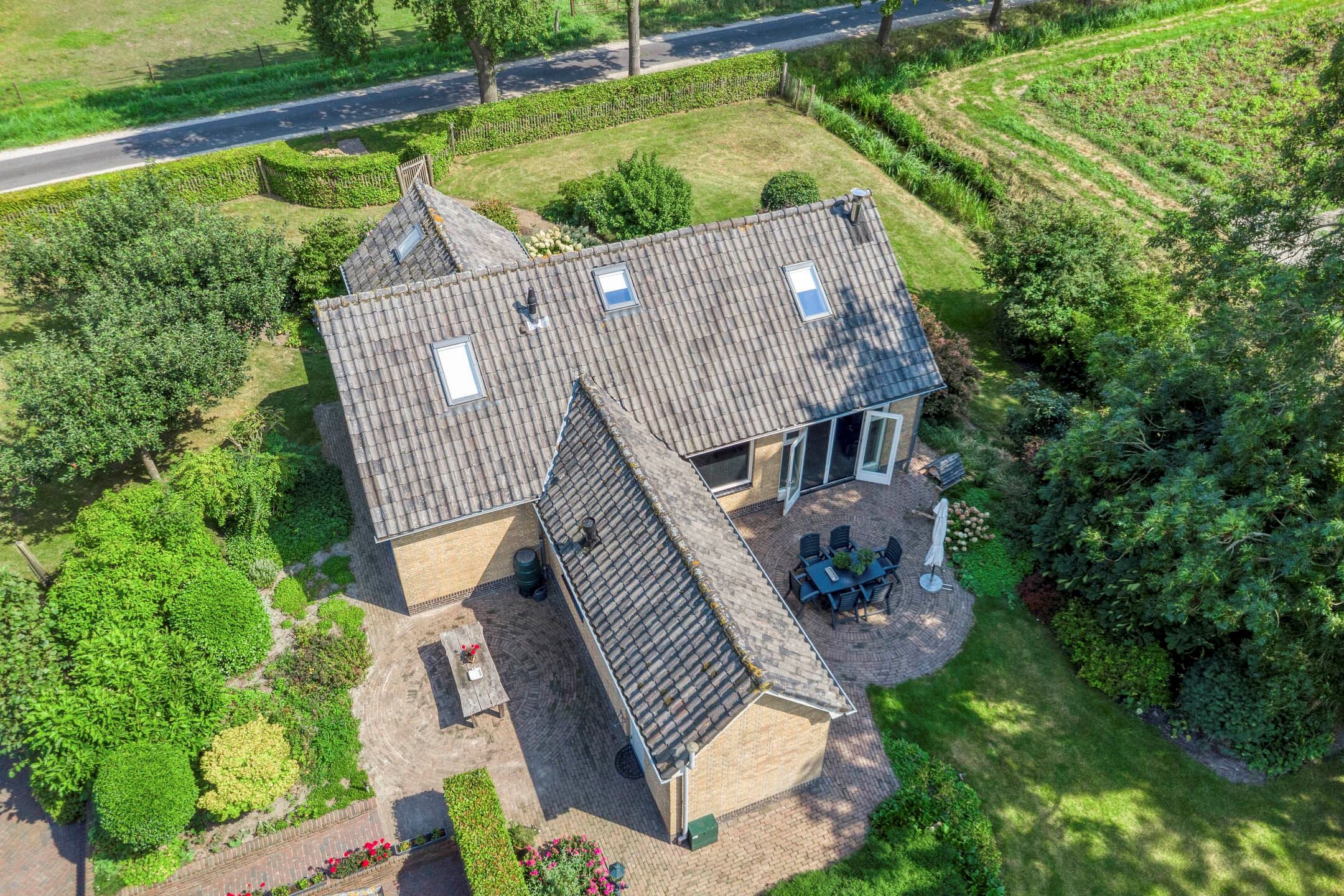 Foto 75 van Moerseweg 4