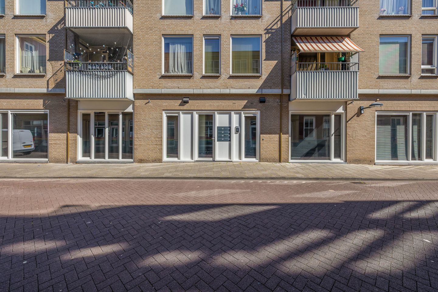 Foto 1 van Kluisstraat 3-E