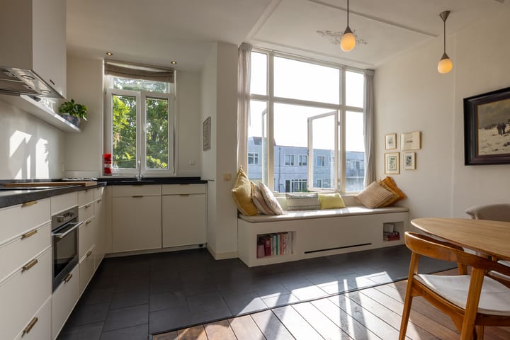 Photo 14 of Spoorsingel 18-A