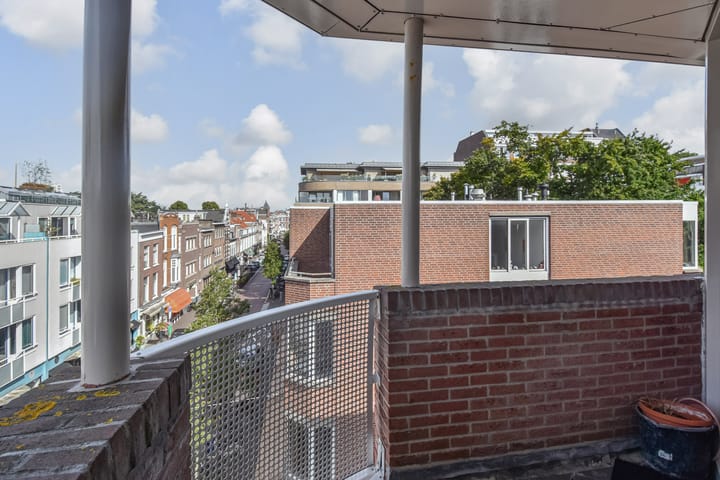 Photo 10 of Frederikstraat 43