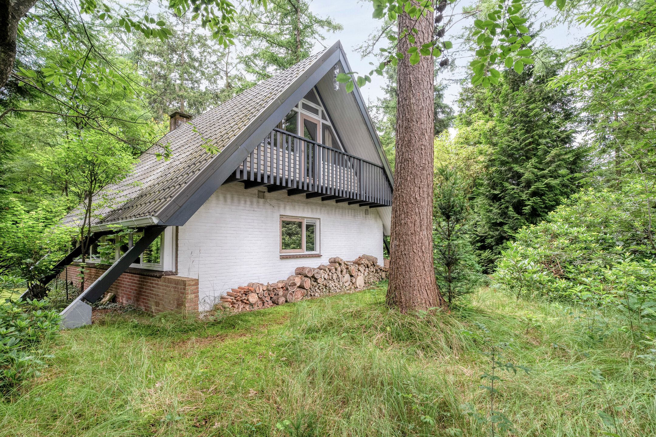 2-bedroom freehold villa in Bergentheim — photo 4 of 5