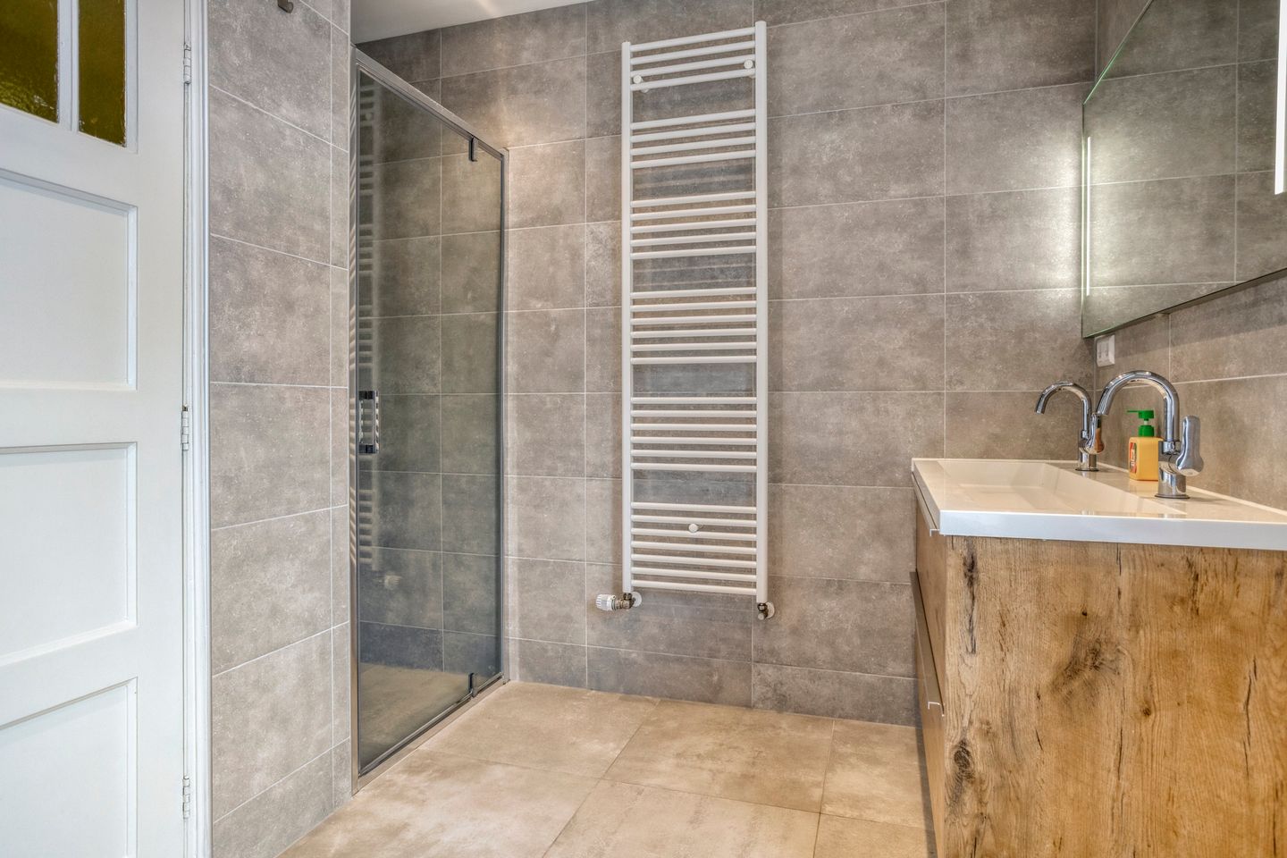 Foto 5 van Leeuwarderweg 7