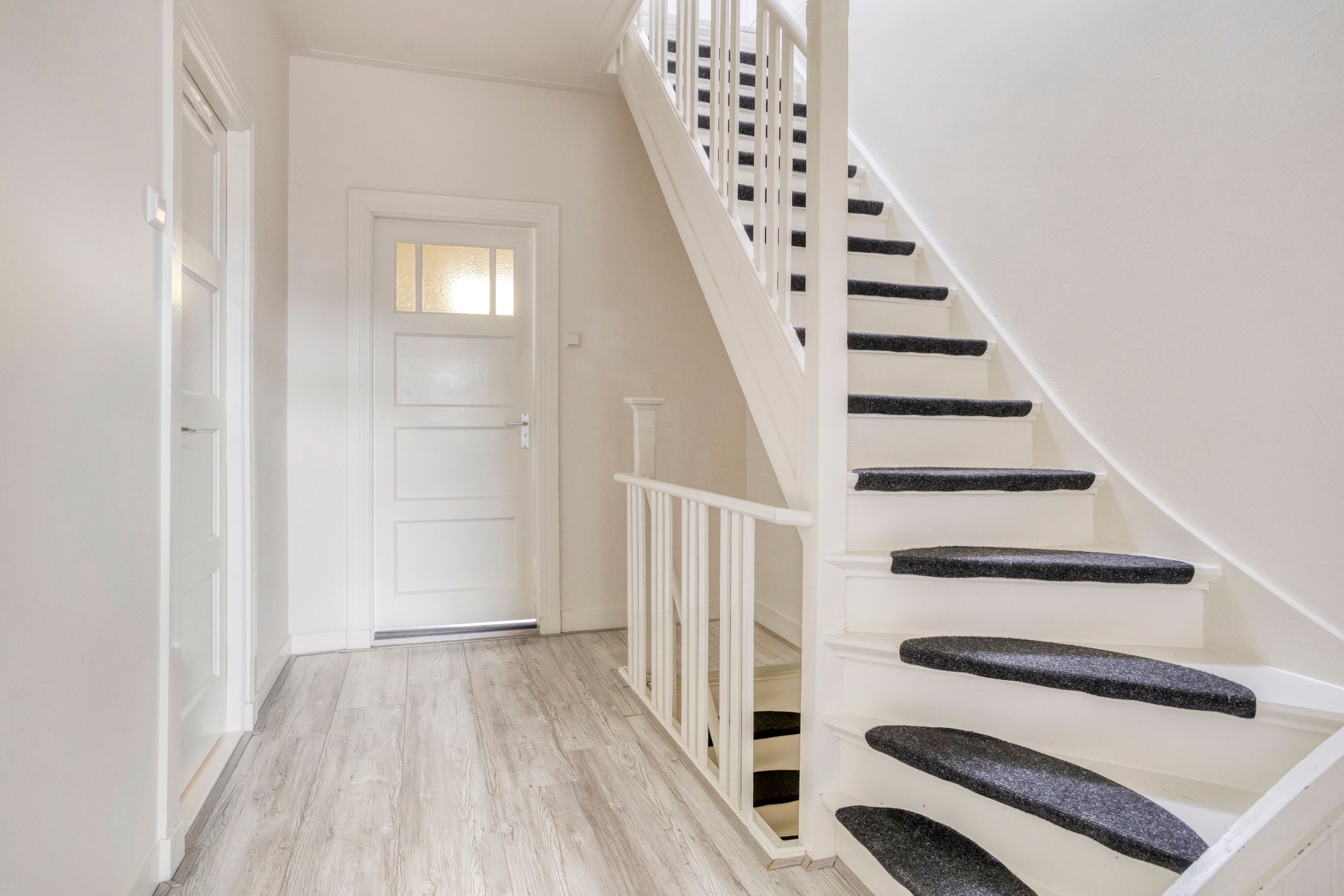 Foto 21 van Leeuwarderweg 7