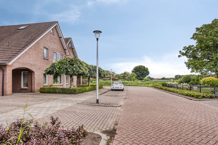 Foto 2 van de Lange Drift 11