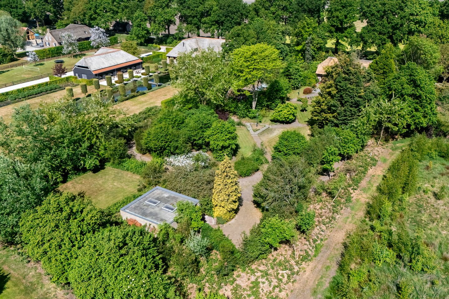 Photo 44 of Helkantsedijk 28-A