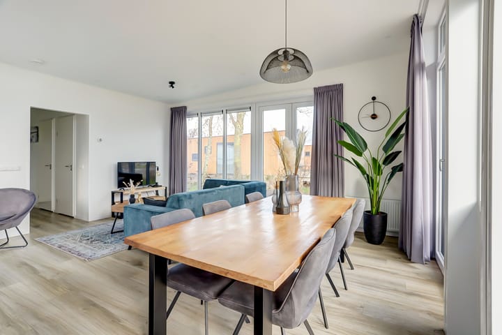 Photo 8 of Schuilenburg 2-302