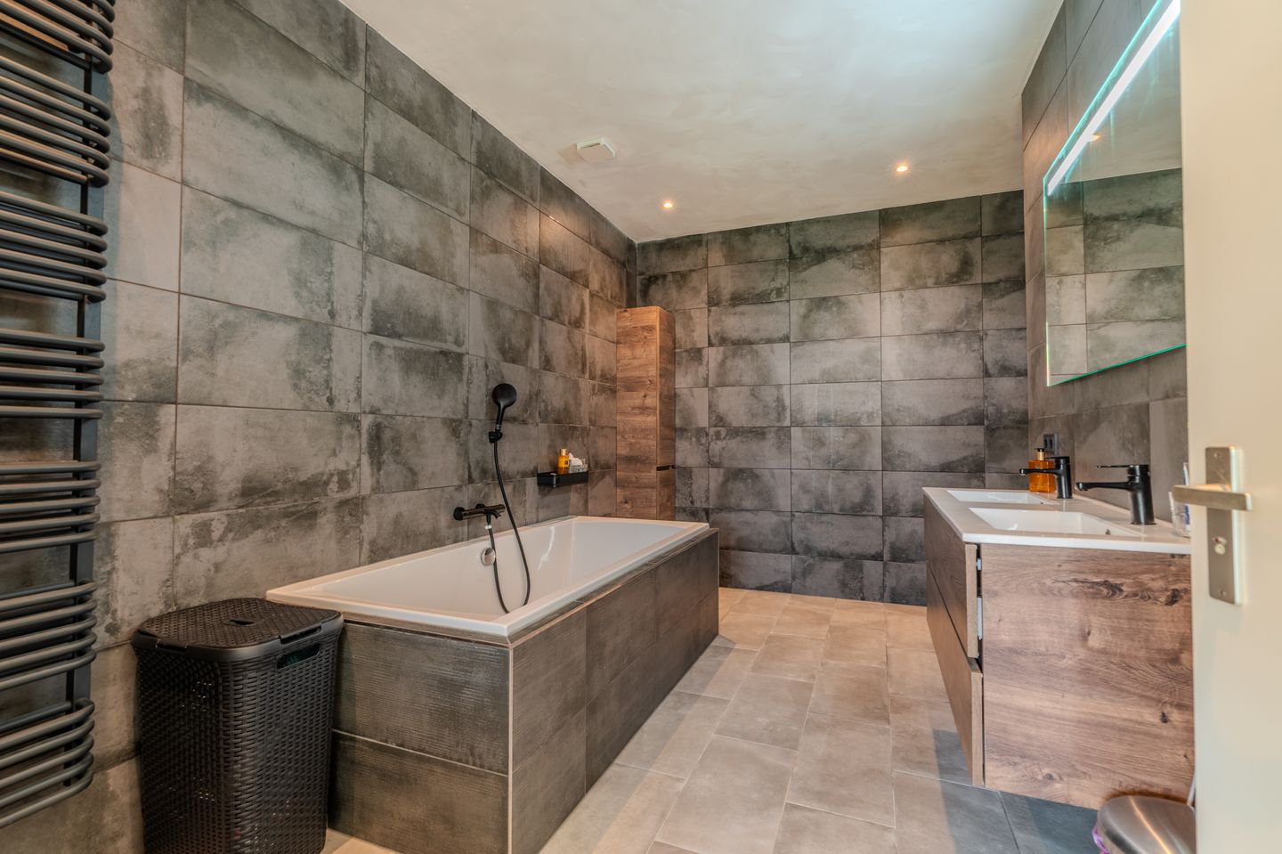 Photo 49 of Hoofdweg 124