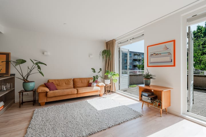 Foto 6 van Berthold Brechtstraat 12