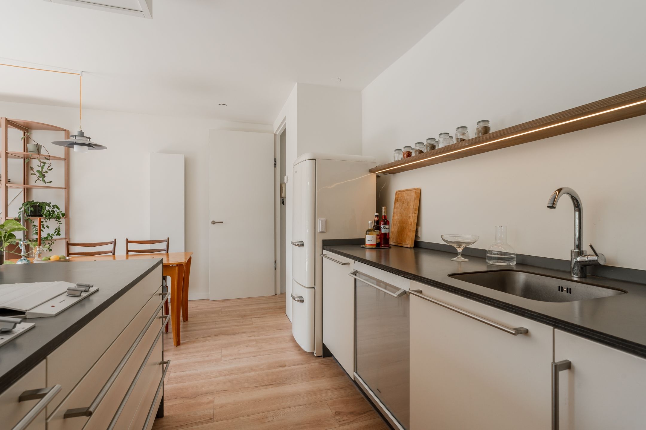 Foto 18 van Berthold Brechtstraat 12