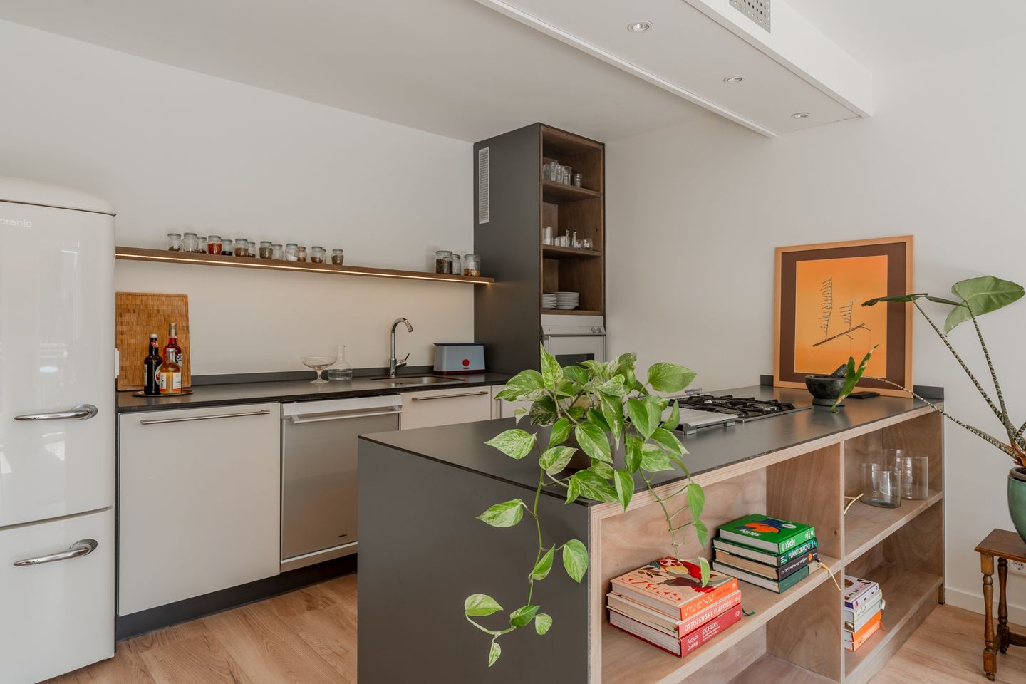 Foto 20 van Berthold Brechtstraat 12