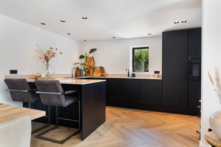 Photo 2 of Laan van Niftarlake 39