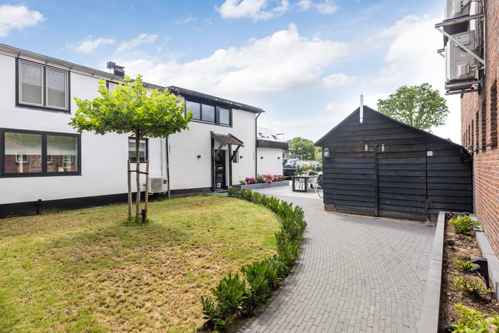 Photo 5 of Laan van Niftarlake 39