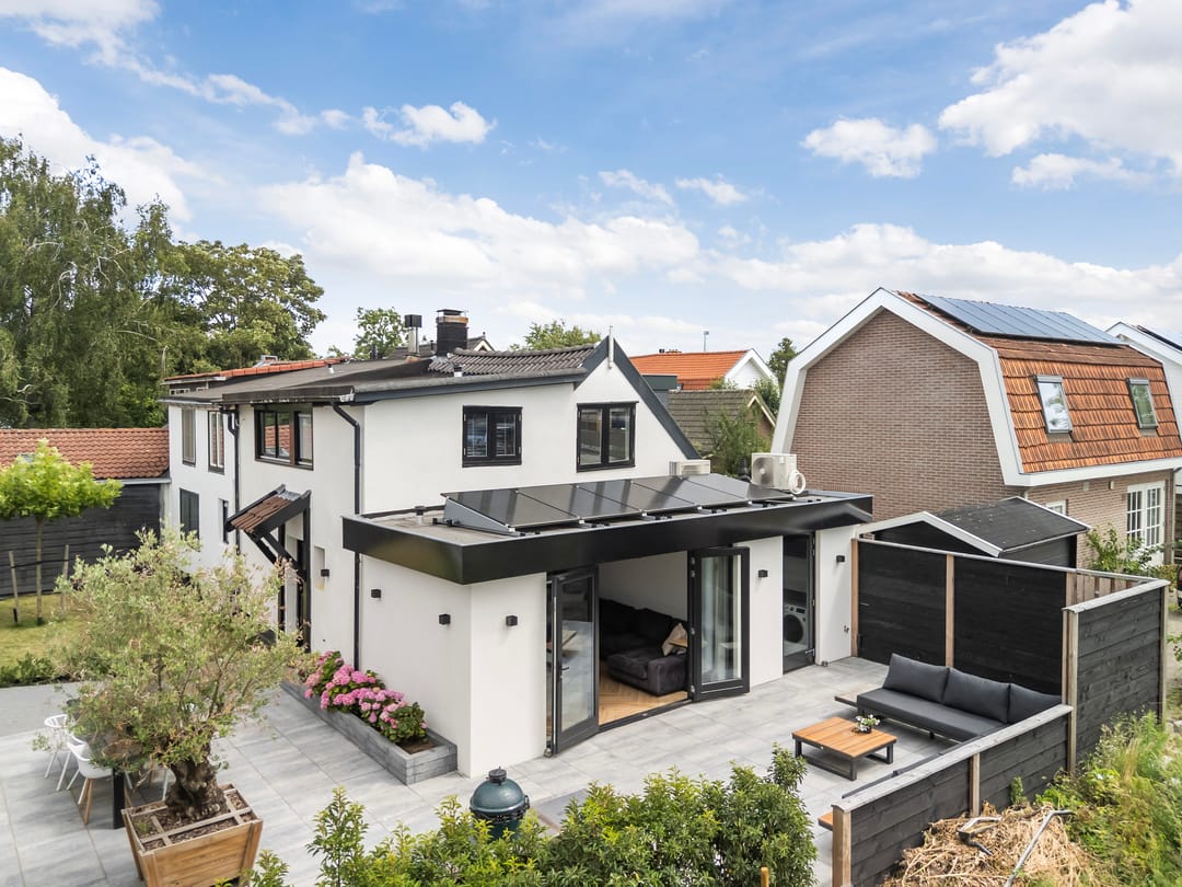 Photo 1 of Laan van Niftarlake 39