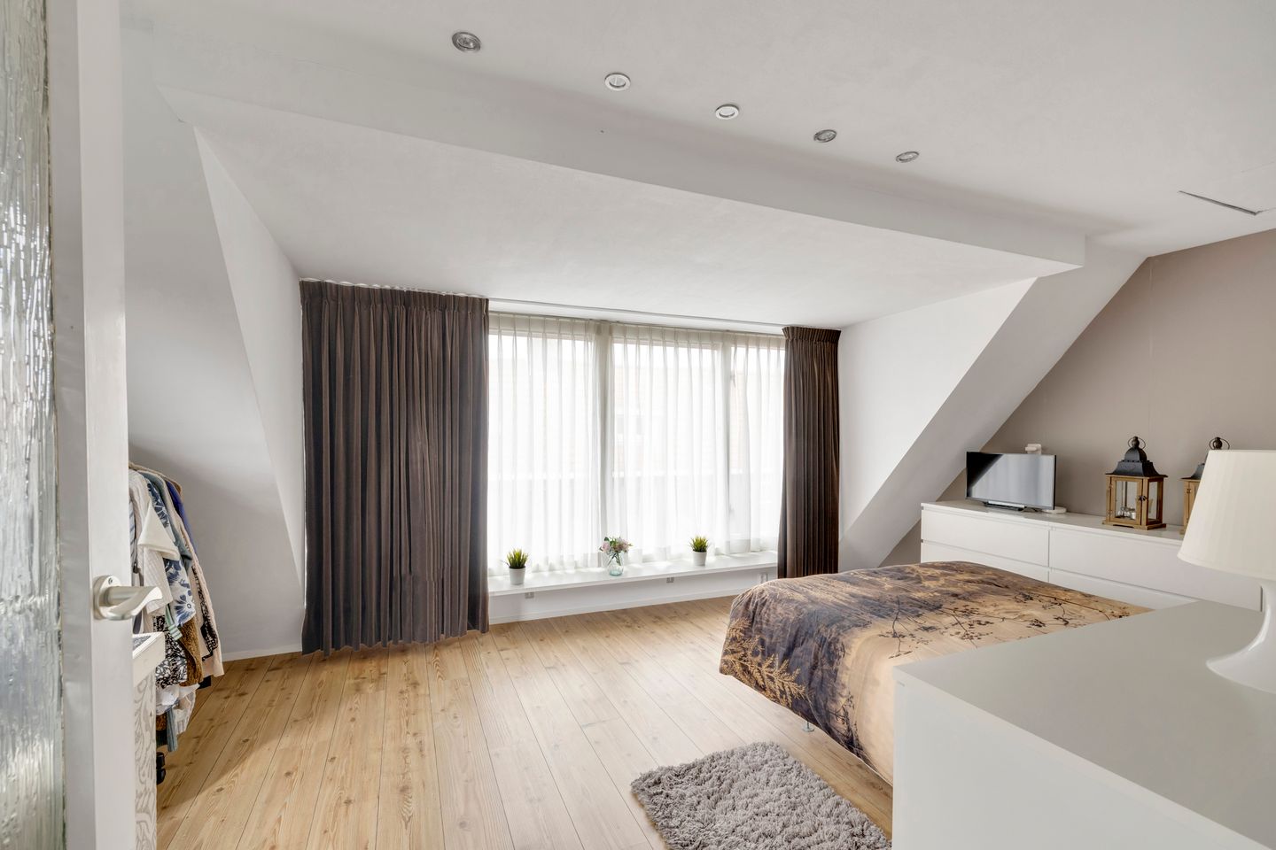 Foto 34 van Da Costastraat 6