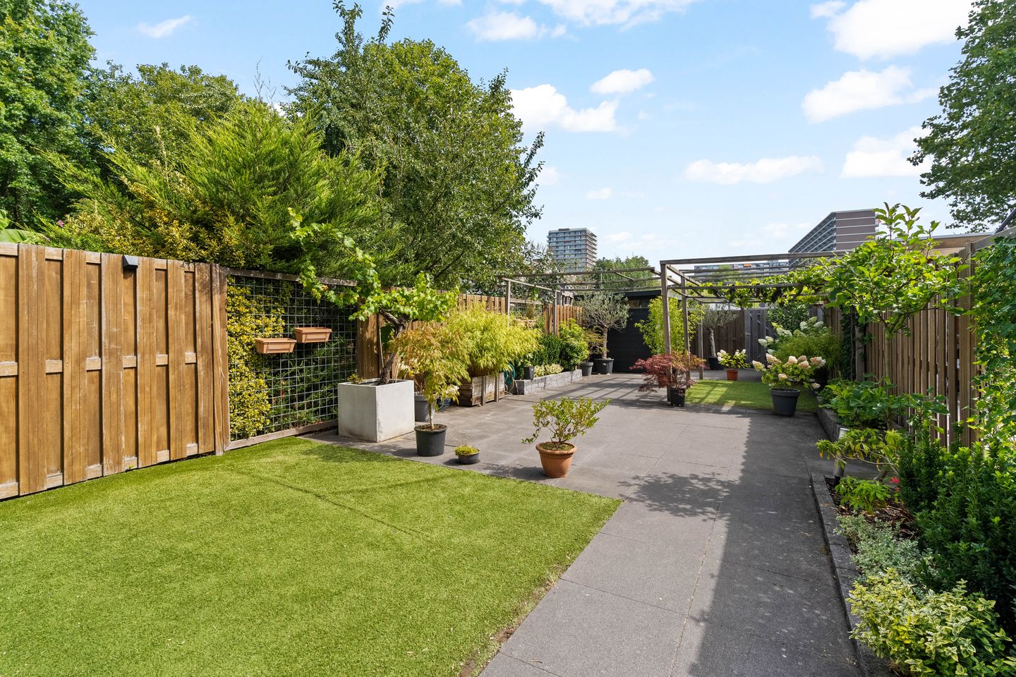 Photo 5 of Vleugelvaren 24