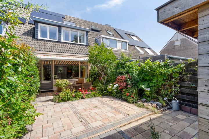 Foto 25 van Rozenlaan 45