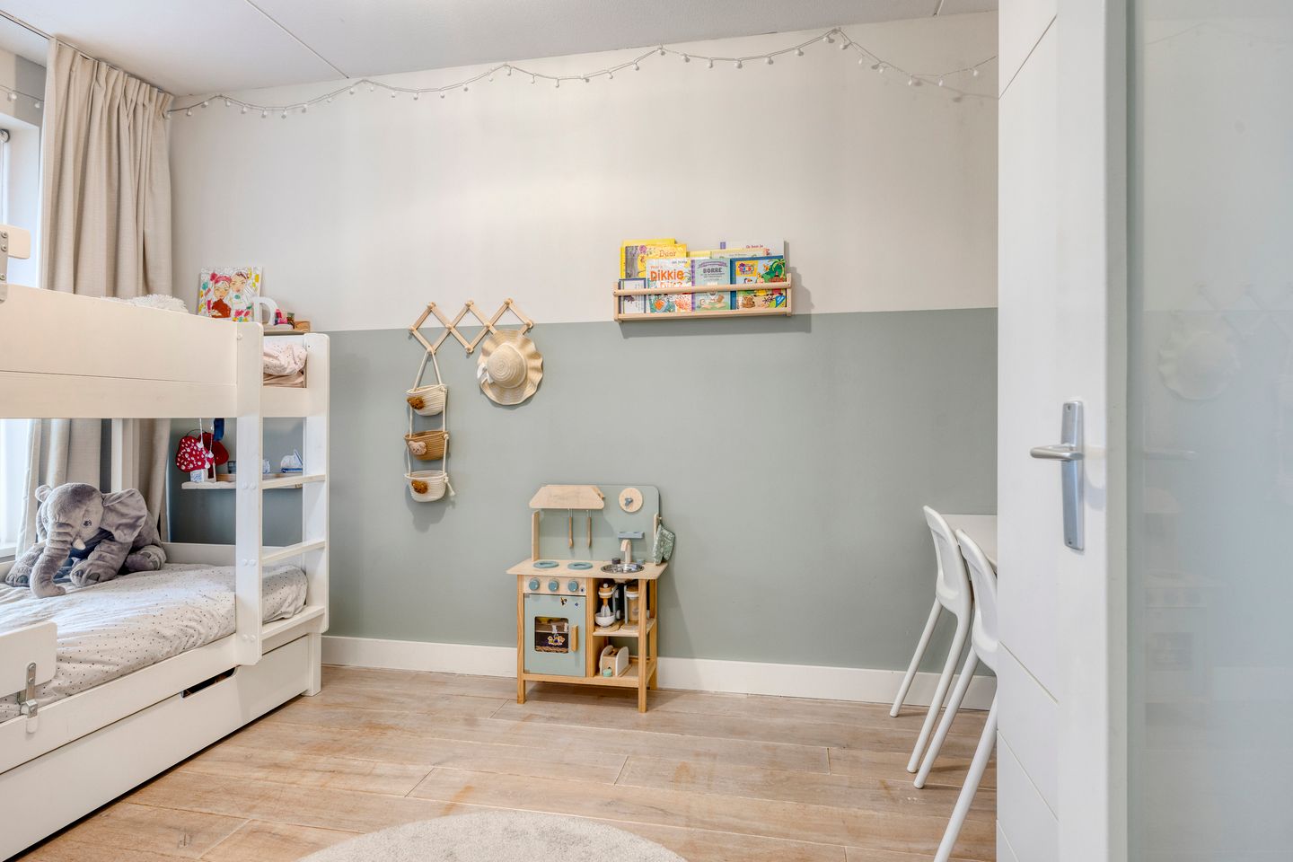 Foto 19 van Confuciusplein 15