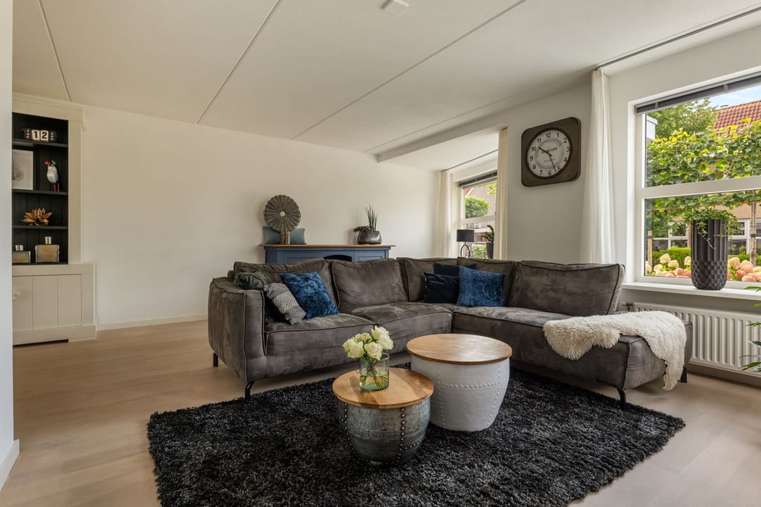 Photo 8 of Papegaaiduiker 18