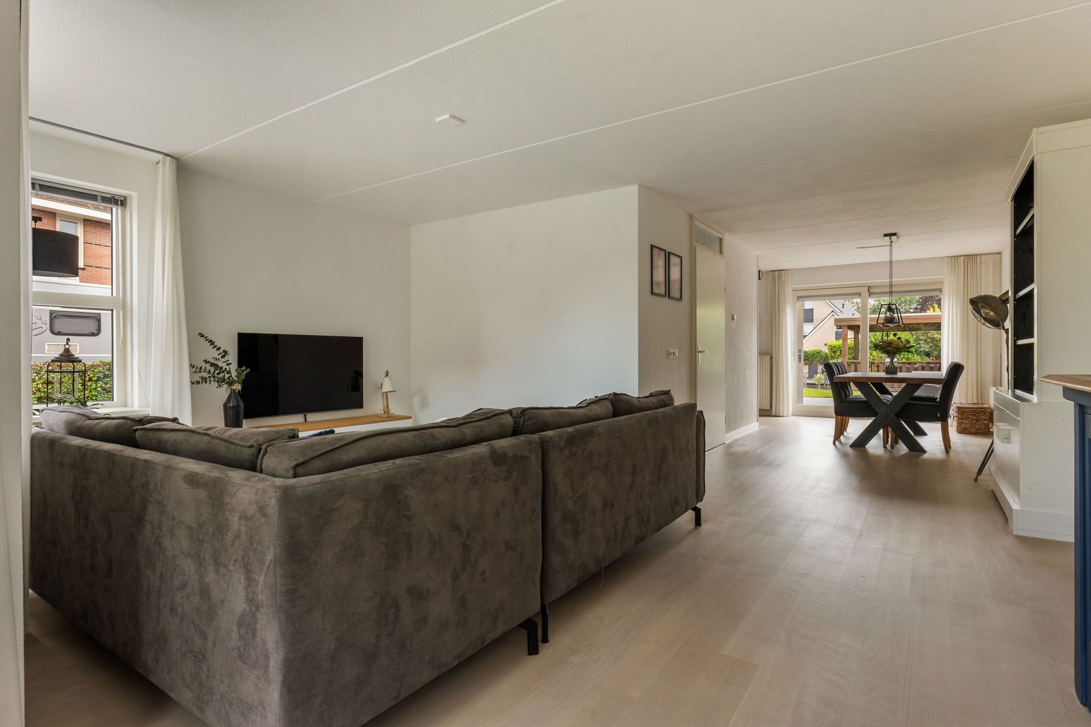 Photo 9 of Papegaaiduiker 18