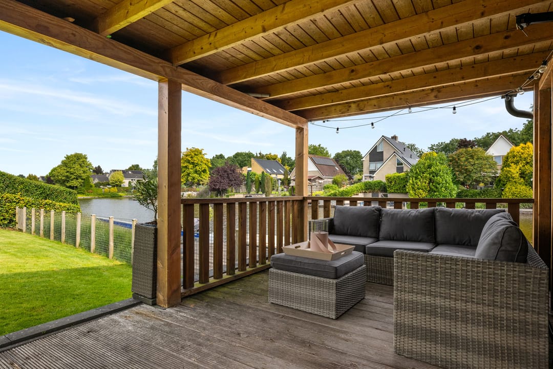 Photo 26 of Papegaaiduiker 18