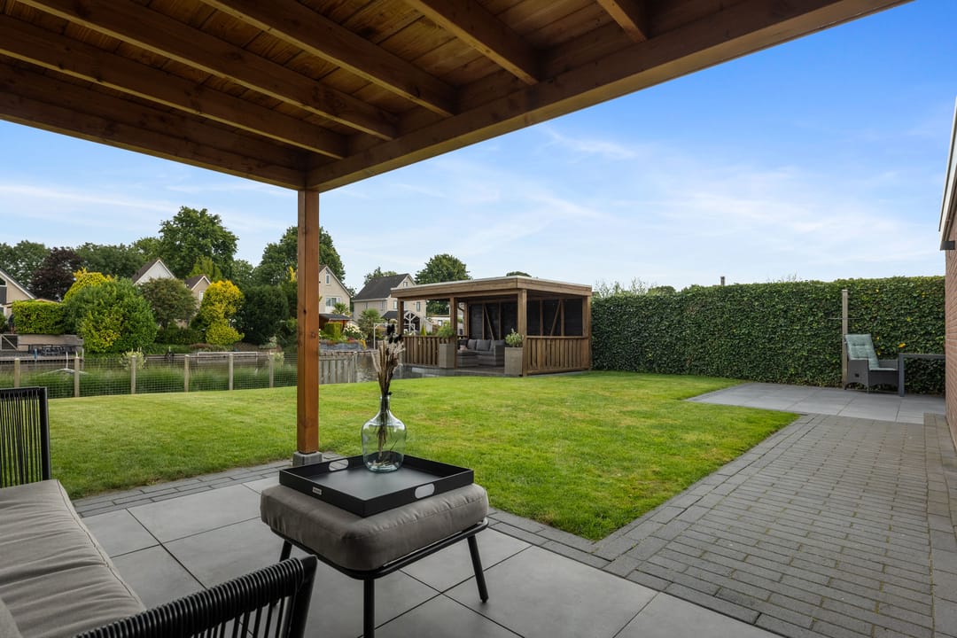 Photo 28 of Papegaaiduiker 18