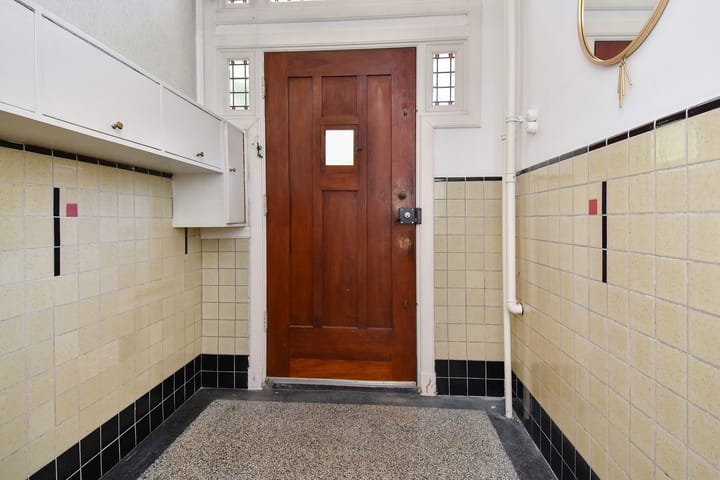 Photo 10 of Schoutenstraat 28