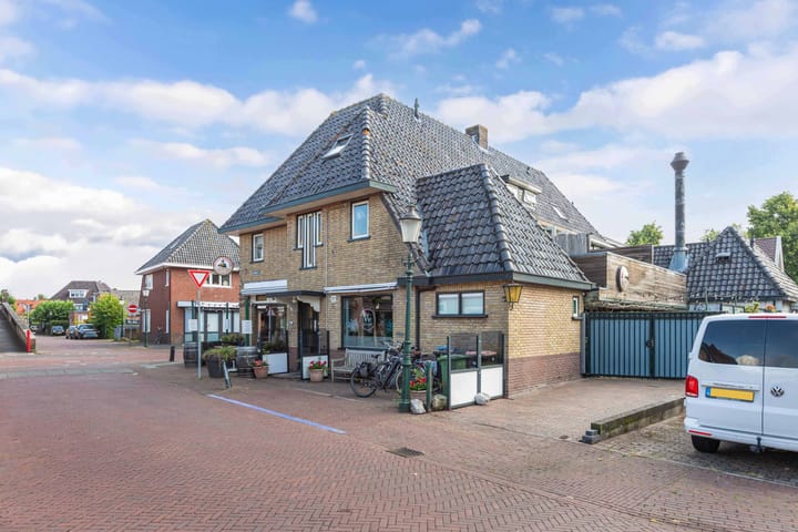 Foto 2 van Middenweg 17