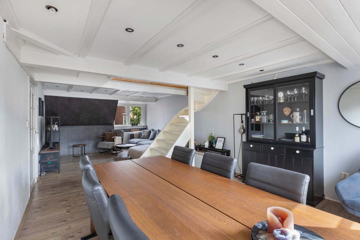 Foto 16 van Middenweg 17