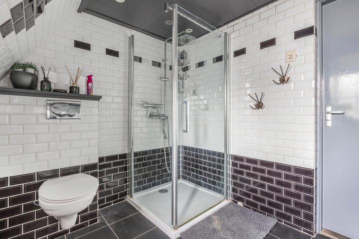 Foto 27 van Middenweg 17