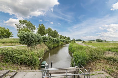 Veer 44 tertiary image