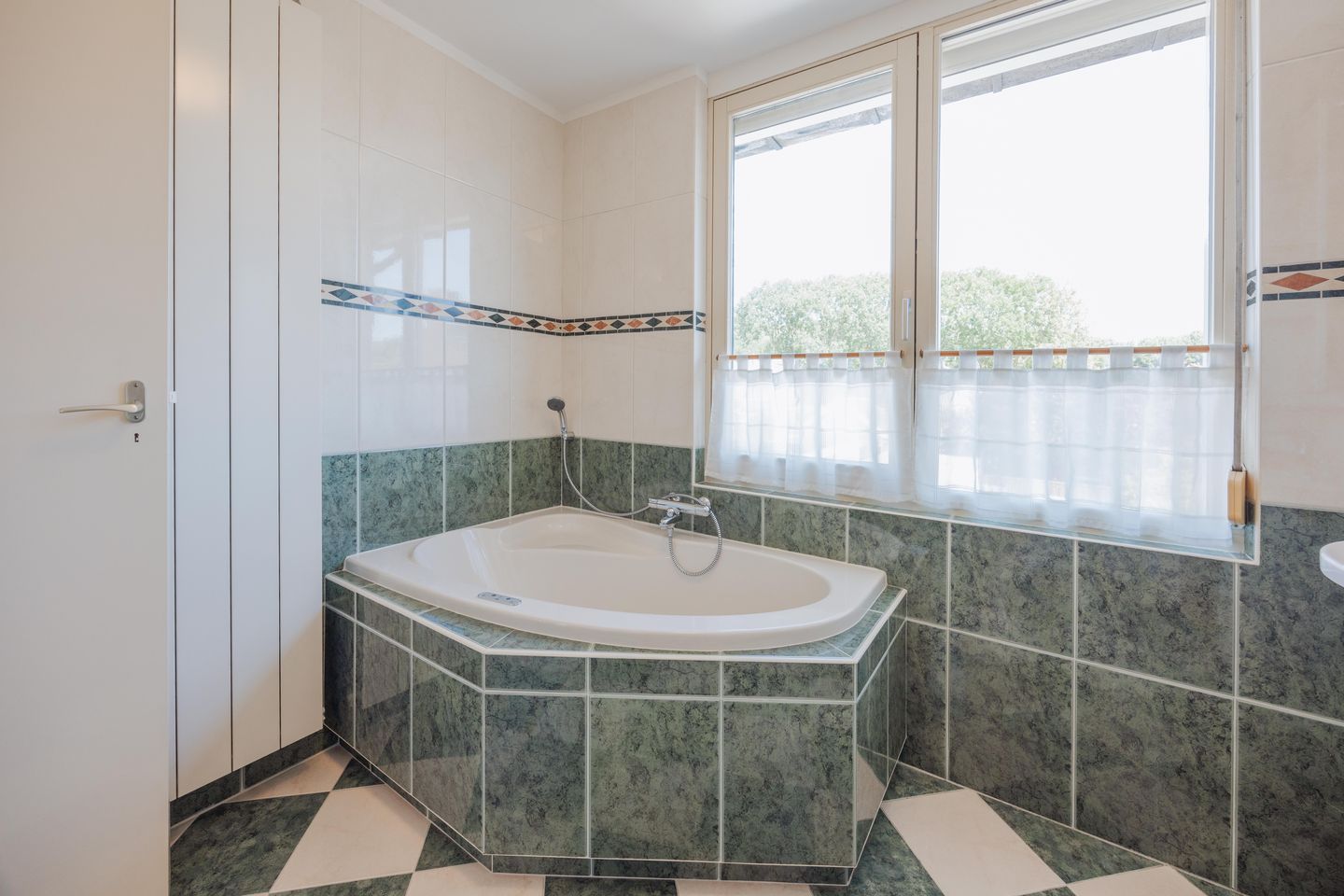 Foto 29 van Karel V Laan 93