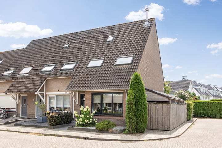 Foto 1 van Fluitekruidstraat 11