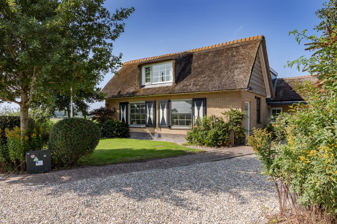 Foto 1 van Lutjewallerweg 10