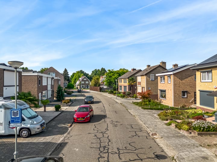 Foto 37 van Graaf Wolter Hoenstraat 42