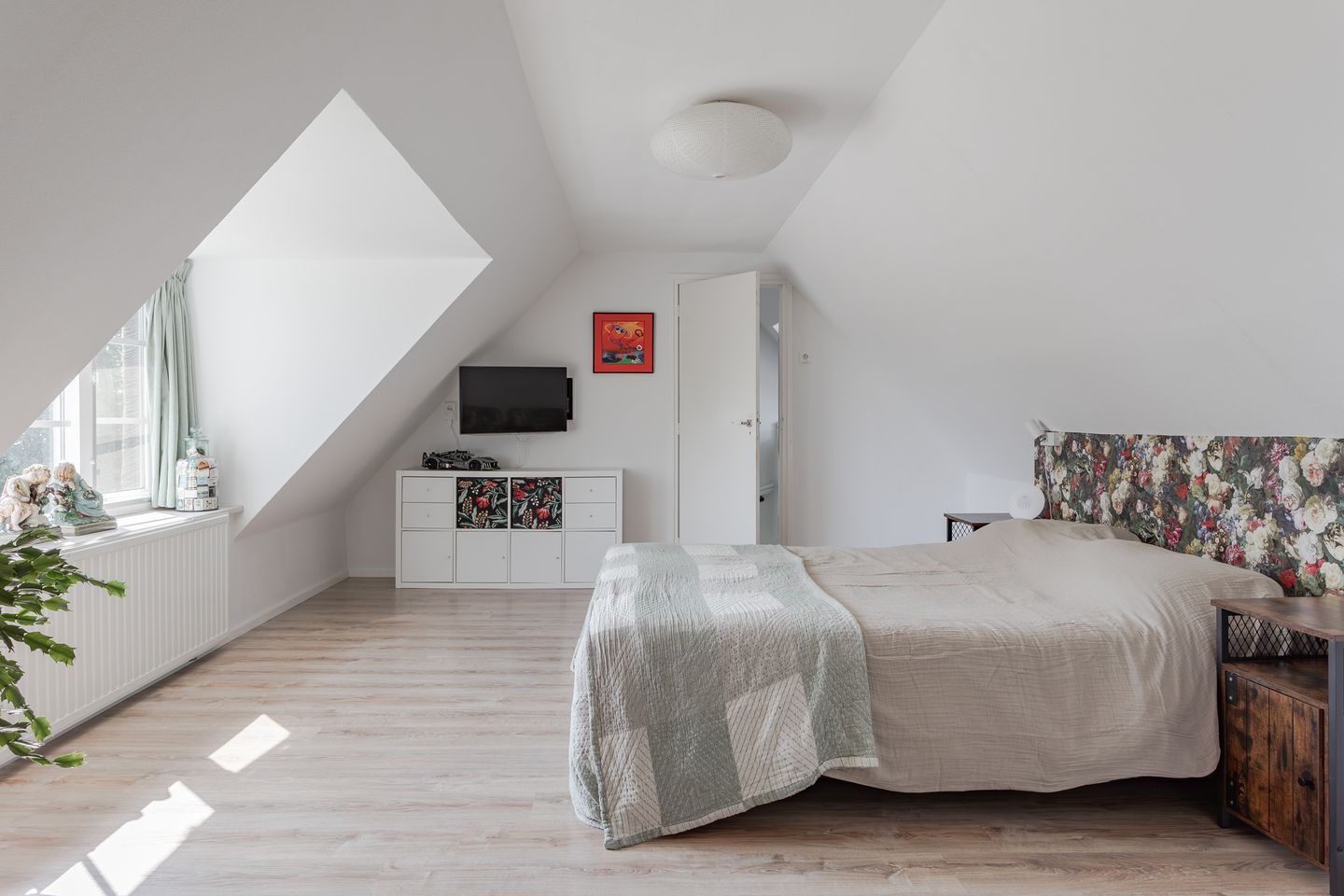 Foto 19 van Lutjewallerweg 10