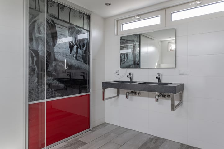 Foto 21 van Lutjewallerweg 10