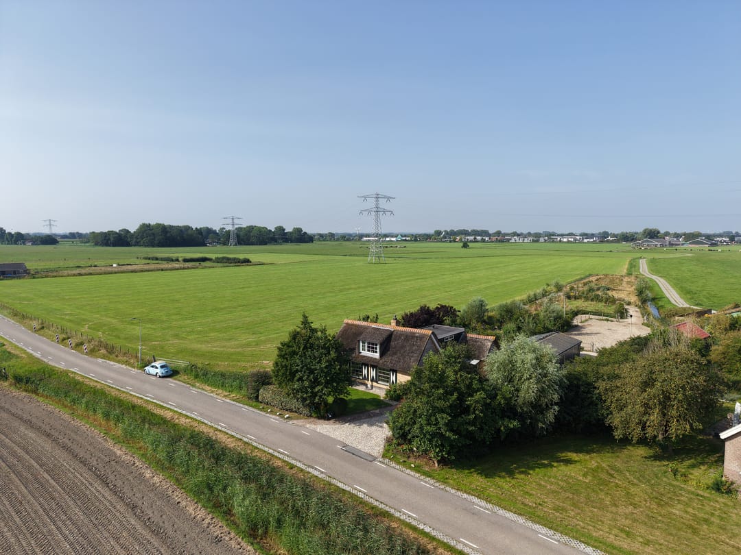 Foto 26 van Lutjewallerweg 10