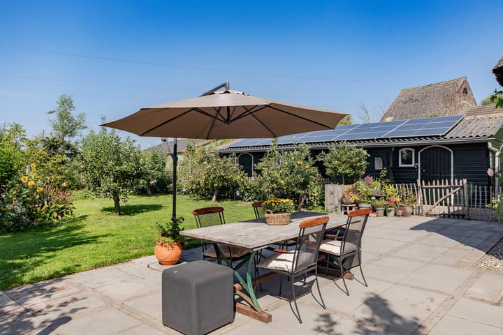 Foto 30 van Lutjewallerweg 10