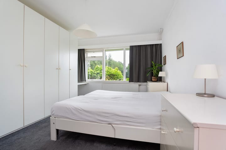 Foto 12 van Leeuweriklaan 9