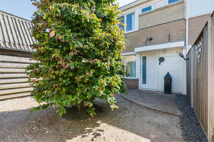 Photo 3 of Lekstraat 80