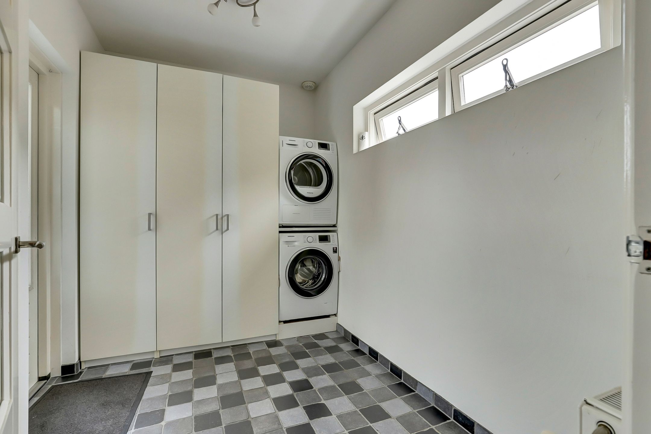Photo 21 of ter Woordstraat 11