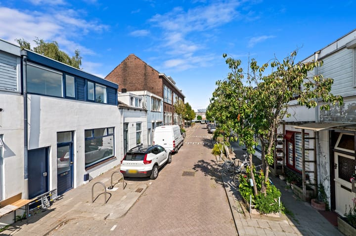 Photo 4 of Zalmstraat 21