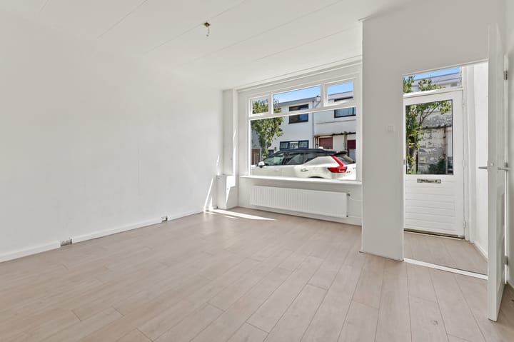 Photo 8 of Zalmstraat 21